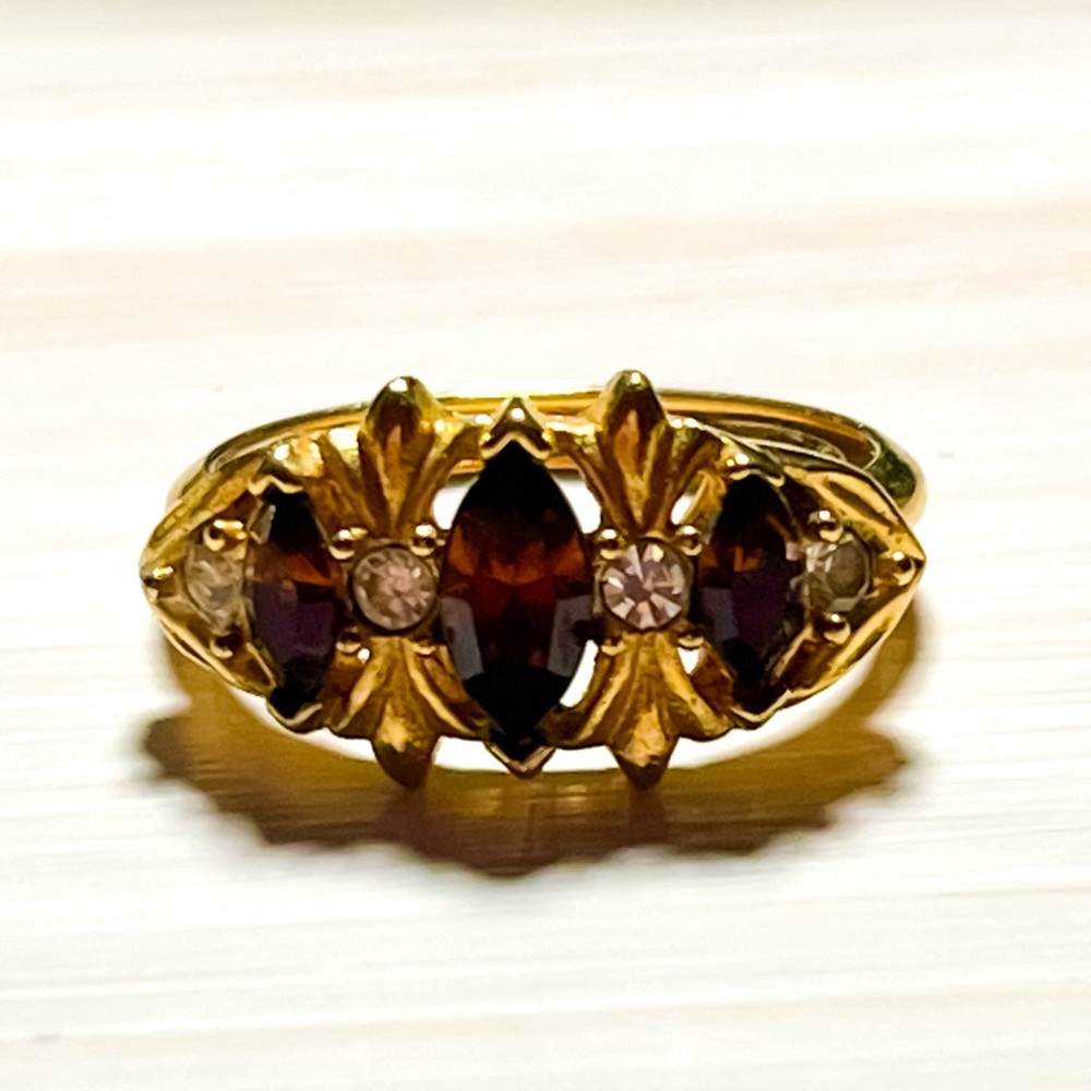 Antique AVON ring marquise cut size 5